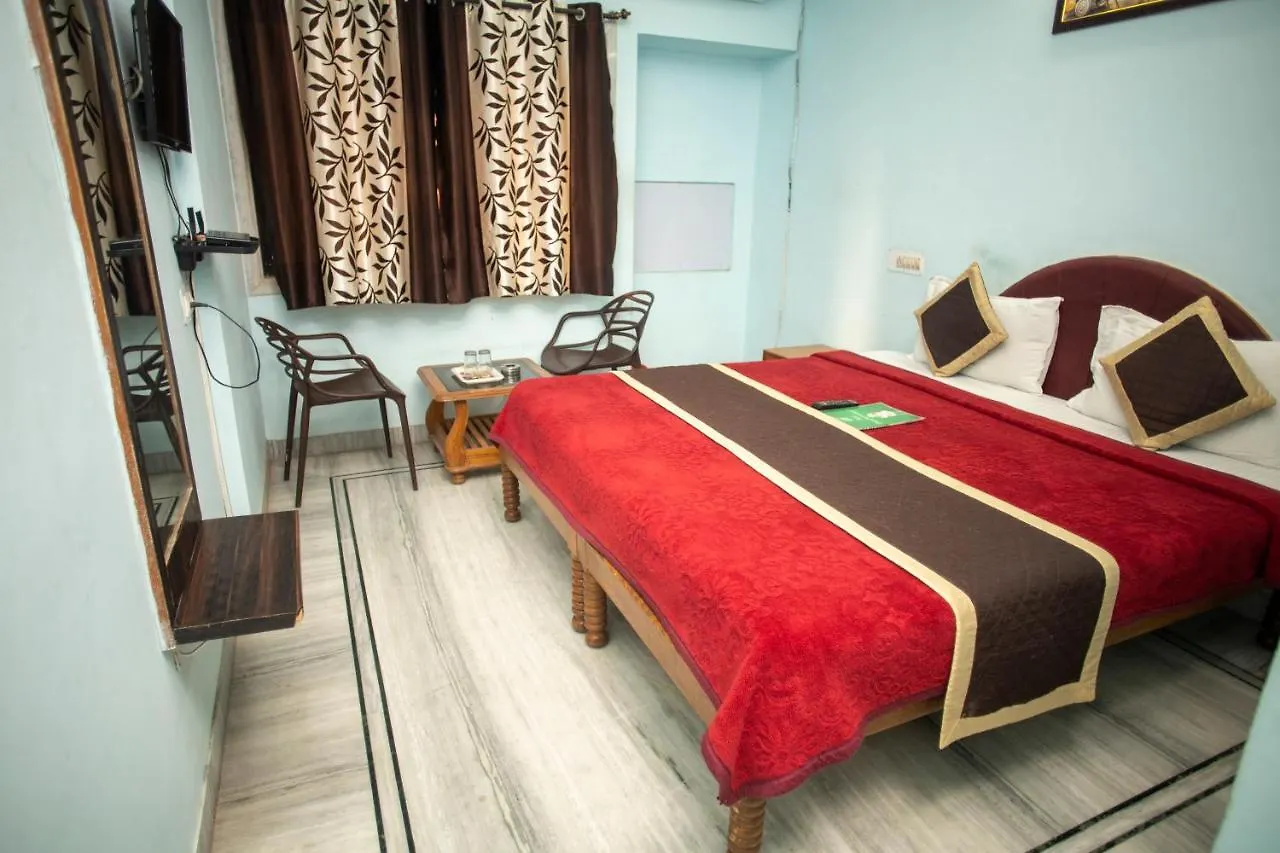 Hotel Dimple International Udaipur 2*,