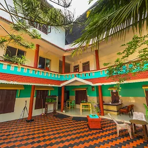 Guest house The Wind N Waves